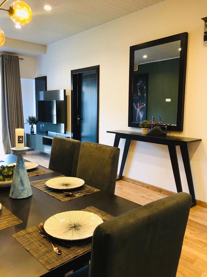 The Greens Luxury Apartment Нувара Елия Екстериор снимка