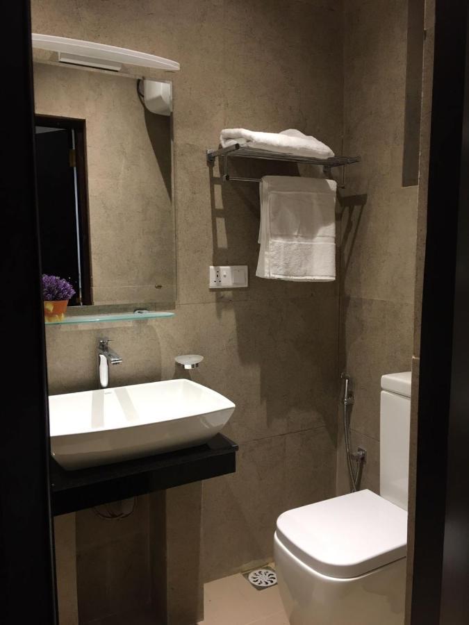 The Greens Luxury Apartment Нувара Елия Екстериор снимка